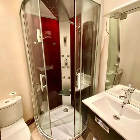 Hostal El Salau Cudillero بيت ضيافة *